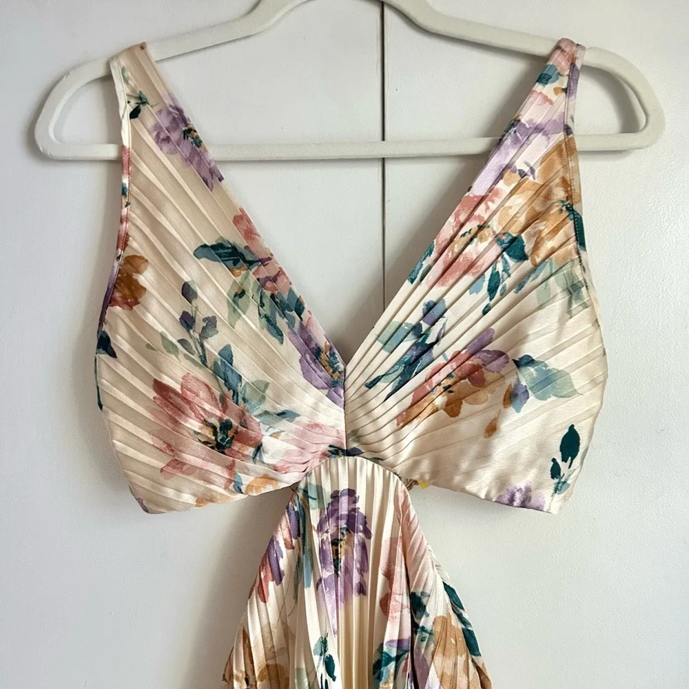 Abercrombie & Fitch Giselle Pleated Cutout Maxi Dress